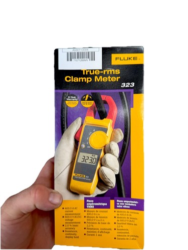 Fluke 323 clamp meter - clamp, true