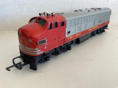 Triang railway r55 red cab - r55,