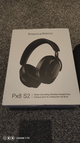 Bowers wilkins px8 - &,