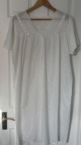 Vintage ladies nightdress size - ladies,