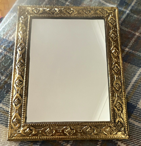 Vintage ornate gold patterned - ornate,