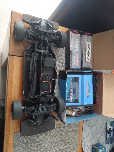 Tamiya tt02 rolling chassis - rolling,
