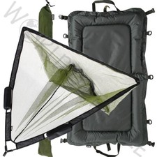 Carp Fishing Beanie Unhooking