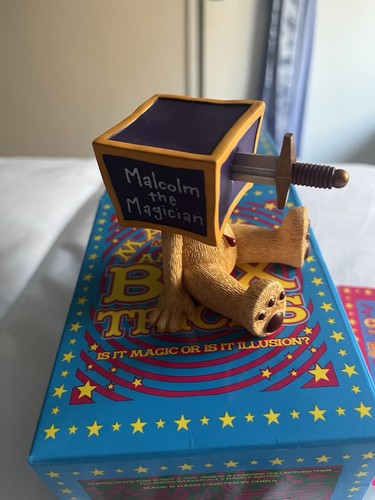 Malcolm magician club - magician,