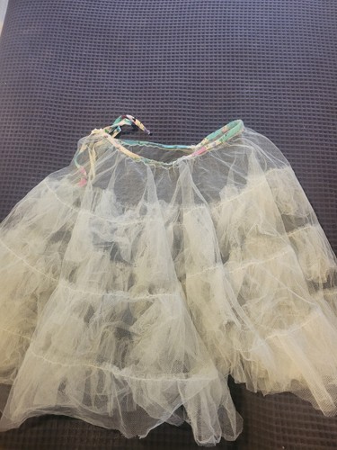 Vintage white tulle tie - tie, waste