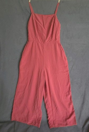 Old navy coral pink - old, cropped