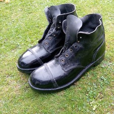 BRITISH ARMY Black AMMO BOOTS 10 M Hobnail Studded Guards Parade reinactment