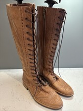 Ted and Muffy MARVEL Tan