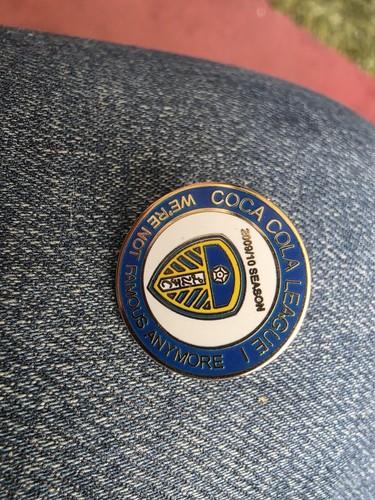 Leeds united enamel metal - fc, enamel/metal
