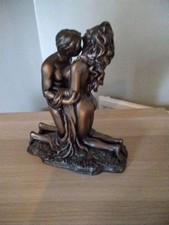 Rosa 1998 Lovers Statue