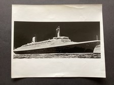 Cunard qe2 artists - cunard,