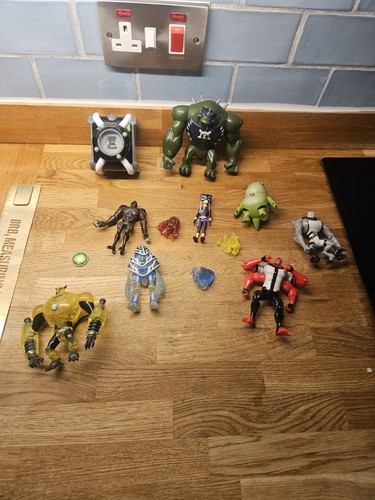 Ben bundle omnitrix and - 10,