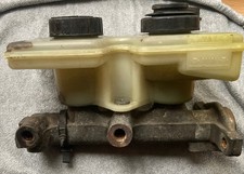 Ford Transit Brake Master Cylinder & Reservoir 1980s Used