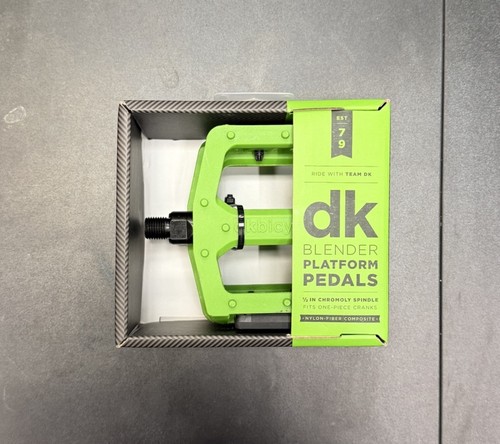 Green bmx pedals - dk,