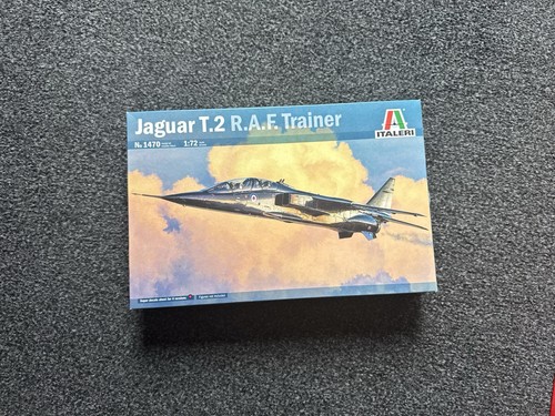 Italeri jaguar t2 raf - 1/72,