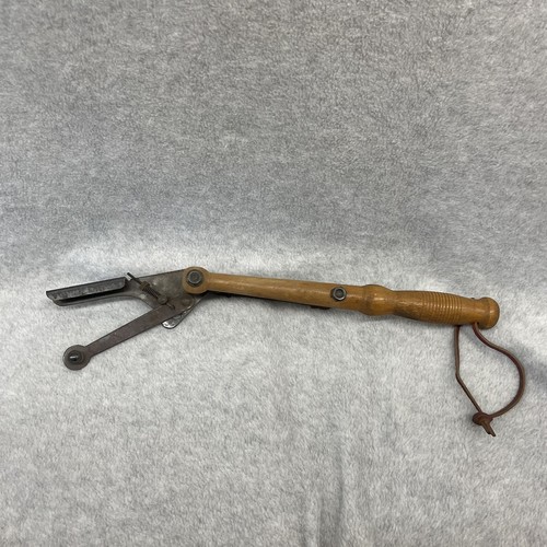 Vintage handheld clay pigeon - vintage,