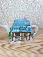 Novelty Cottage Ware Small Ceramic Tea Pot. 