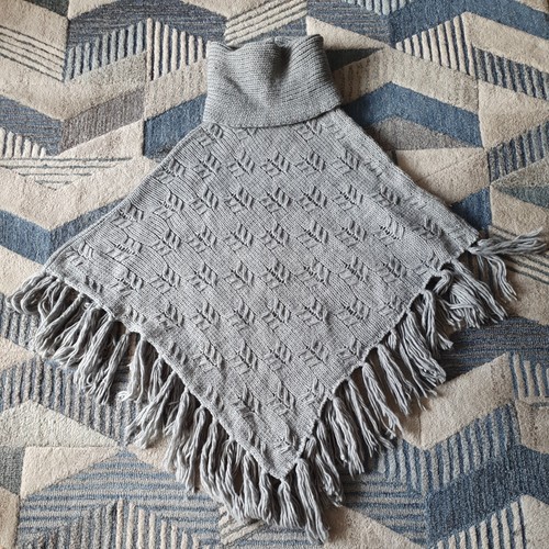 Ladies poncho one - one, by