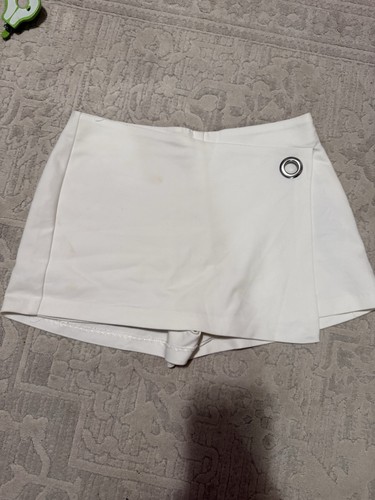 Zara white skort with grommet - white,