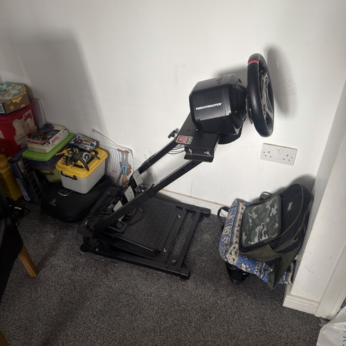 Thrustmaster t258 with pedals - thrustmaster,