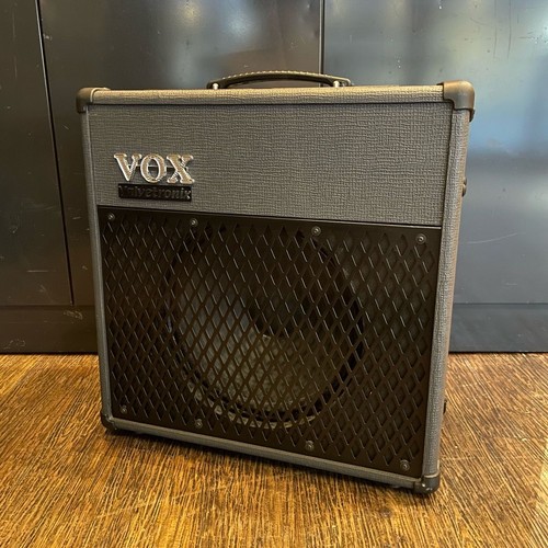 Vox ad30vt guitar amplifier - ad30vt-xl,