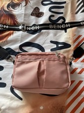 BRAND NEW NEVER BEEN WORN