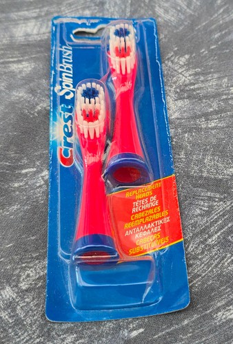 Crest spinbrush - —,