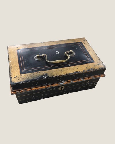 Antique japanned metal cash - metal,