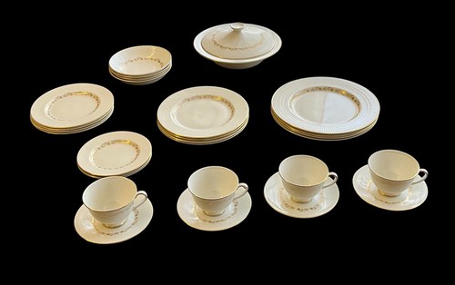 Royal doulton bone china - doulton,