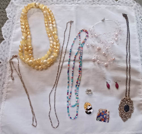 60s plastic popper pearl - plastic,
