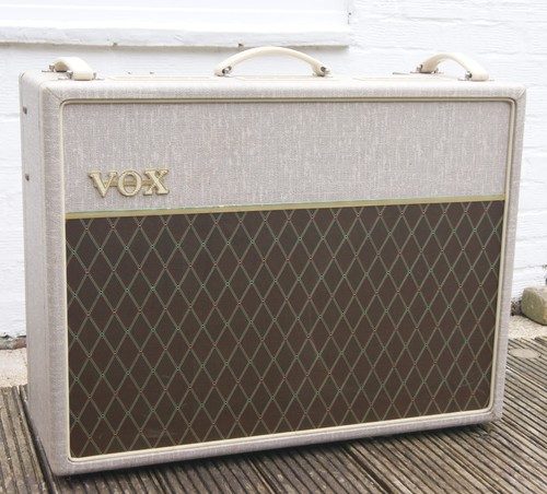 Vox ac30hw2 hand - vox, combo
