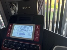 Sole F80 Folding Treadmill – Hardly Used, Excellent Condition (£2,000 RRP)
