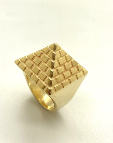 9ct yellow solid gold heavy - yellow,