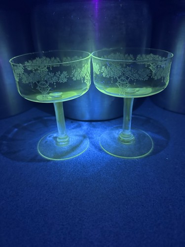 Vintage set clear etched - set,