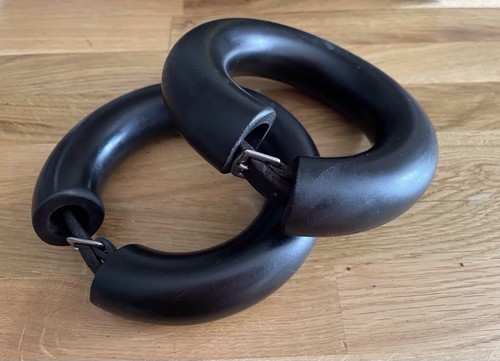 Horse rubber over - , reach