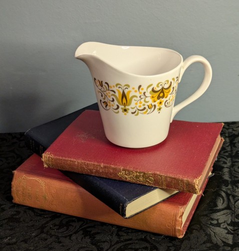Vintage queen anne - bone, china
