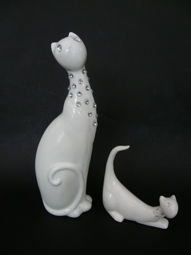 Pair handcrafted - a,