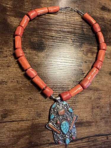 Vintage salmon coloured coral