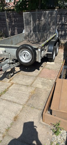 Used car trailer - ,