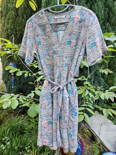 Design komodo dress - by,