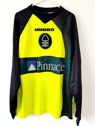 Nottingham forest goalkeeper - nottingham,