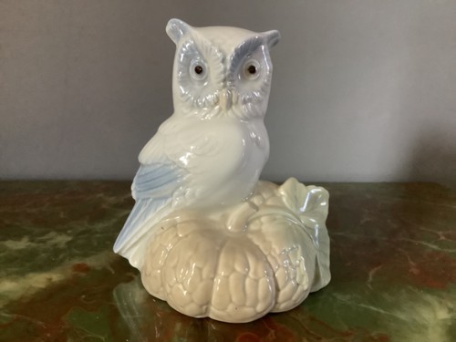 Porcelain figurine owl - porcelain, of