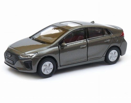 Hyundai ioniq korean family - hyundai,