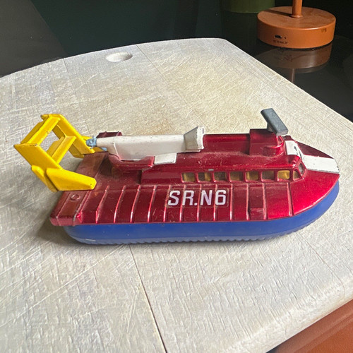 Dinky toys hovercraft - toys,
