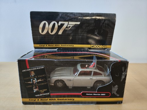 Corgi james bond aston - james,