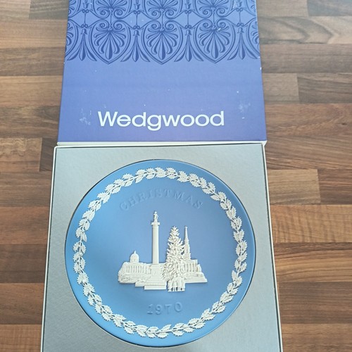 Wedgewood christmas plate - christmas,