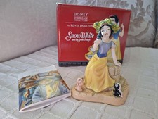 Disney Showcase Collection by Royal Doulton 2004 Snow White figurine 14134 & Box