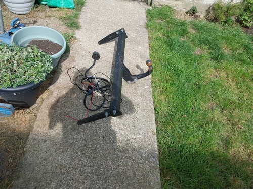 Volvo xc40 towbar - volvo,