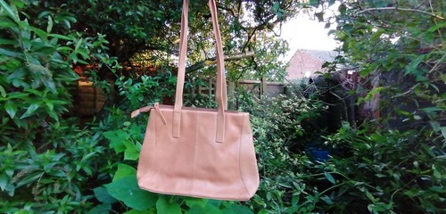 Jobis tan leather shoulder - tan,