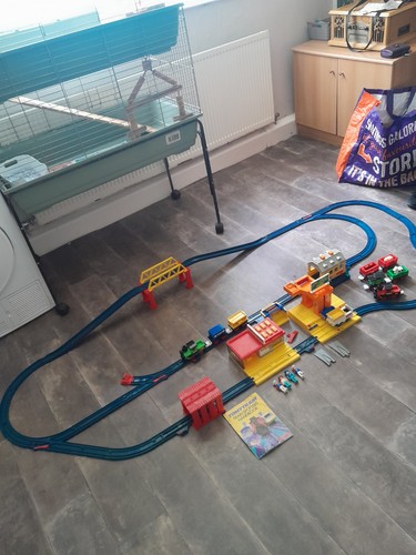 1989 tomy train set - tomy, 3